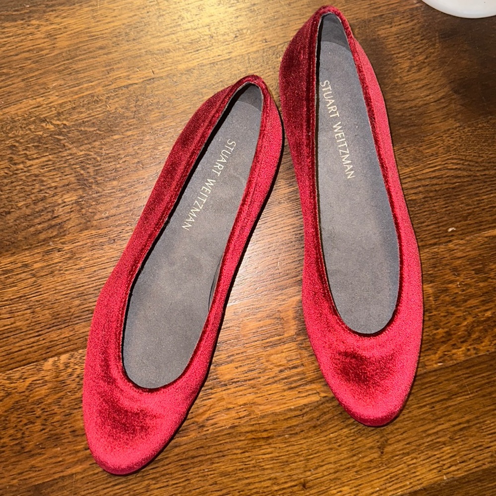 Red Velvet Flats